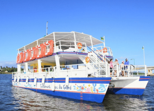 Catamarã Ilha dos Namorados & Crôa do Goré